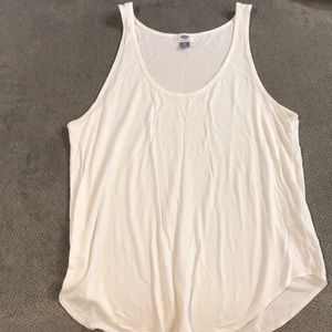 Old navy curved hem tank